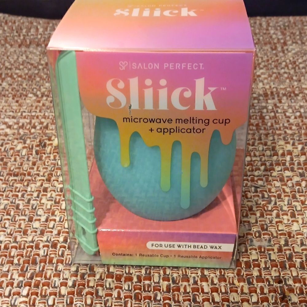 New Sliick Microwave Melting Cup With Applicator.‎ Salon Perfect